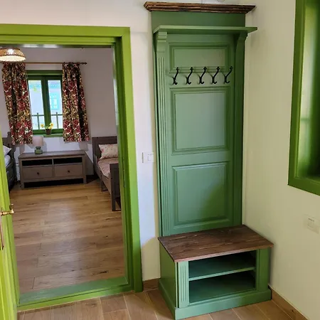 Poveste 招待所 茹里洛夫卡