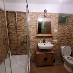 Poveste 招待所 3*