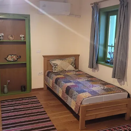 Poveste Pensionat 3*